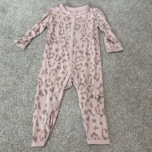 Kyte BABY Blush Leopard Print Snap Romper 3-6 Months